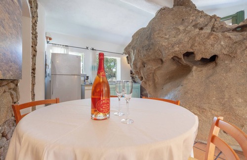 Porto Rotondo Villa | Incroyable villa "Roccia" avec Wi-Fi, climatisation, jardin et terrasse