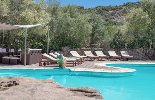 Porto Rotondo Villa | Incroyable villa "Roccia" avec Wi-Fi, climatisation, jardin et terrasse