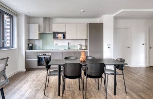 William Morris Appartement | Amazing Walthamstow 2BR w/ Gym, Lounge & Concierge nr Tube, by Blueground