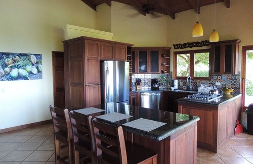 Ballena Maison | Incroyable Whitewater Vue De La Ballena Marine Preserve Îles