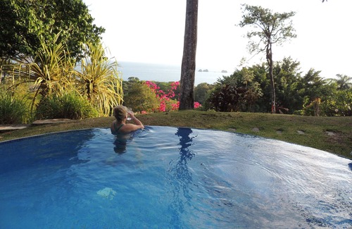 Ballena Maison | Incroyable Whitewater Vue De La Ballena Marine Preserve Îles