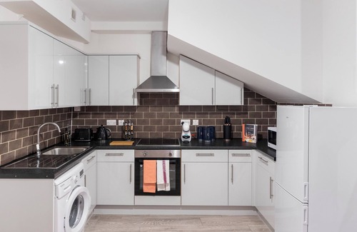 Canonbury Maison | Amazingly Beautiful 3 BR Flat For Large Groups