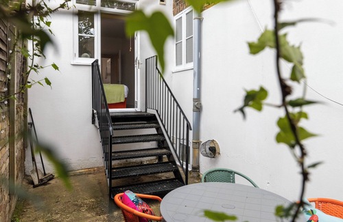 Canonbury Maison | Amazingly Beautiful 3 BR Flat For Large Groups