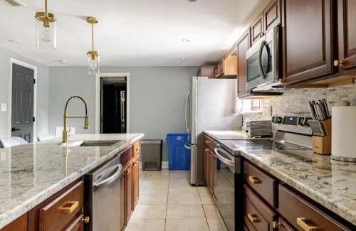 Oxon Hill Maison | Amazonia 7BD home