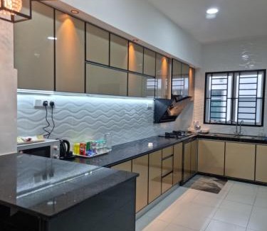 Pulai Maison | Amazonite Homestay