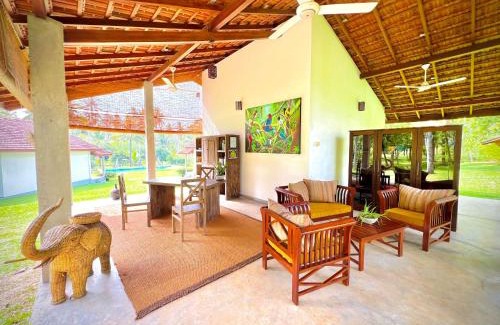 Divulapitiya Hôtel | Ambarella Lodge - Katunayake