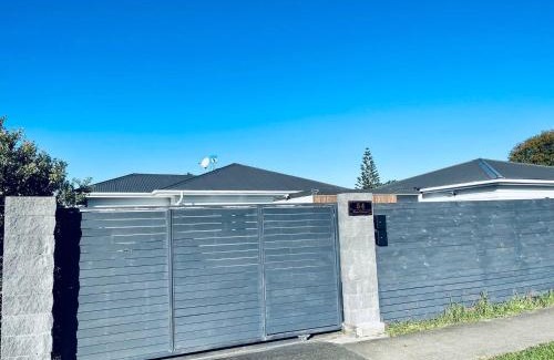 Pukekohe Villa | Amber Hill A