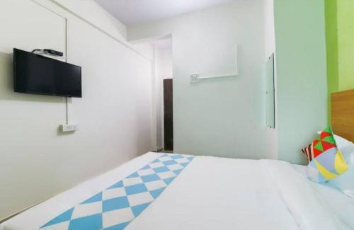 Nashik Appartement | Ambient Homestay (4-AC/Non AC Rooms with Kitchen)