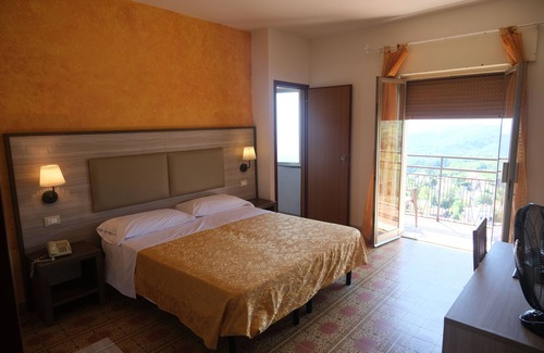 Momigno Hôtel | Amelia Dream View