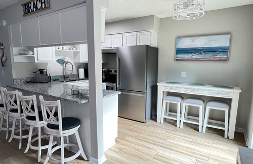 Fernandina Beach Maison | Amelia Island Extended Vacation Rental 1 Block from the Beach!