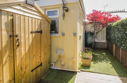 Sidcot Chalet De Ski | Amelyah Cottage, WINSCOMBE
