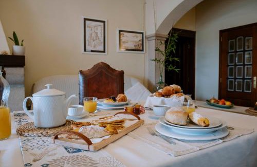 Abrantes Lit Et Petit-Déjeuner | AmendoeirasHouse-SustainableLiving