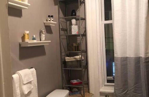 Newbold Appartement | Amenity filled cozy studio