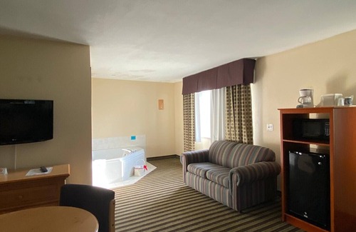 Peosta Hôtel | American Inn and Suites