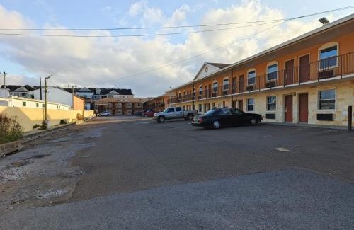 Victoria Hôtel | American Inn & Suites By Capital O Victoria US-59