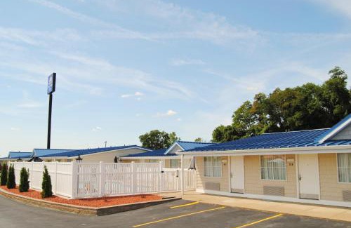 Barton Hôtel | Americas Best Value Inn & Suites St Clairsville Wheeling