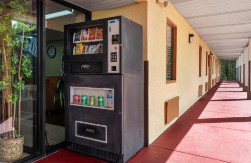 Montezuma Hôtel | Americas Best Value Inn-Montezuma