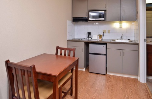 Barton Hôtel | Americas Best Value Inn St. Clairsville Wheeling