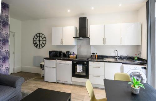 Moseley Appartement | AMETHYST Delightful Suite In Moseley Mews, Birmingham By StayStaycations