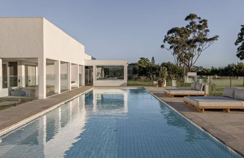 Federal Maison | Amileka - luxury 25 acre estate with pool