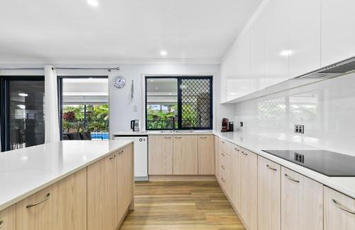 Sandstone Point Maison | Amity Place
