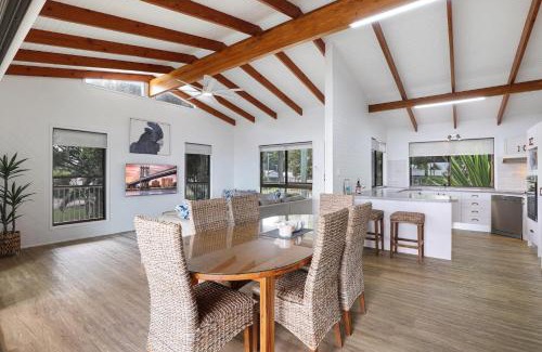 Amity Point Maison | Amity Treetops