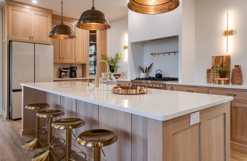 Valois Maison | Among the Oaks: Newly built Luxury home with game room, wooded setting overlooking Seneca lake