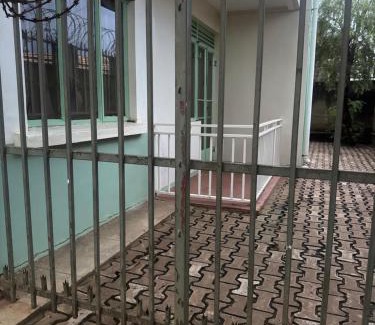 Mbale Appartement | AMOz Little Nest