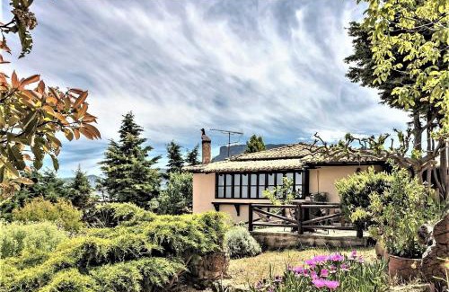 Egira Maison | Ampelos Estate