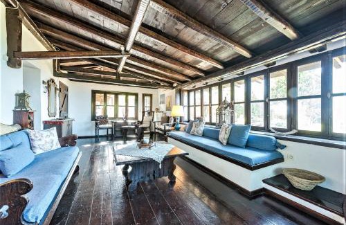 Egira Maison | Ampelos Estate