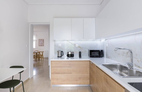 Amarousion Appartement | Ample 3BR Apartment II in Marousi