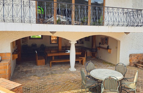 Cuenca Maison | Amplia y cómoda casa ubicada a 5k del Centro Histórico ¡Ideal para vacacionar!