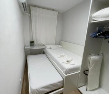 Parque Ayala Appartement | Amplio apartamento, playa, tren