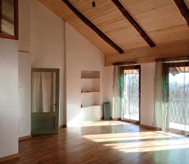 Castelnuovo Nigra Maison | Amrita Rosa