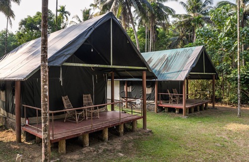 Thattekkad Location De VR | Amritara Riverside Luxury Tents