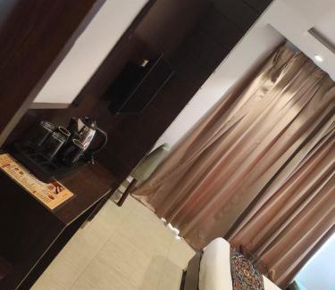 Amritsar Maison | AMRITSAR AVI INN 100 Meter from golden temple