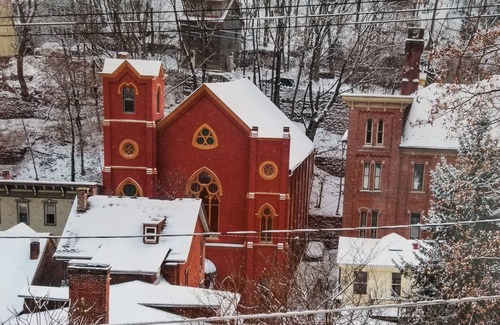 Ashfield Appartement | Amsterdam TownHouse / NYC Suite-Downtown Jim Thorpe Near Mauch Chunk Opera House!