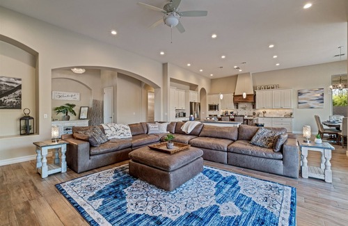 Gold Canyon Maison | An Arrow Escape | Outdoor Oasis, Heated Pool and Spa, Incredible Views
