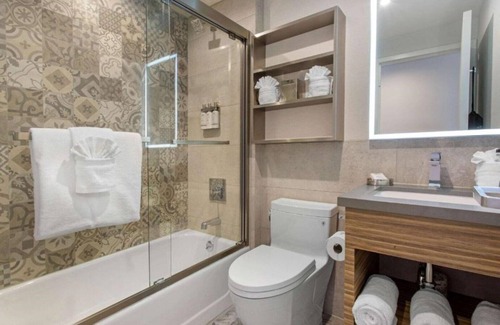 Brooklyn Maison | An authentic Brooklyn neighborhood Room