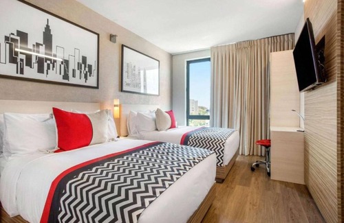 Brooklyn Maison | An authentic Brooklyn neighborhood Room