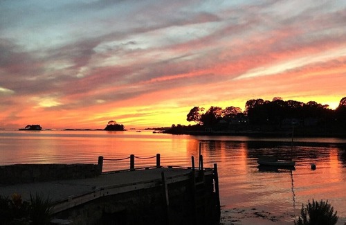 Stony Creek Maison | An Elegant and Secluded Home Overlooking Long Island Sound and Thimble Islands