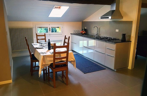 Roe Volciano Appartement | Nouveau exclusif et spacieux dans un environnement unique et vierge à dix minutes de Salò