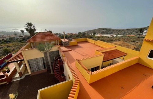 El Guincho Appartement | An oasis with a double panoramic view over the ocean and the mountain El Teide 1