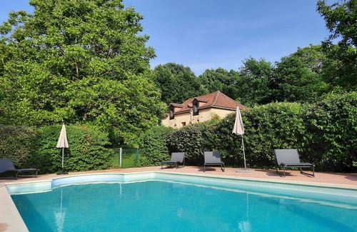 Cendrieux Maison | Océan de verdure et de quiétude... Au coeur du Périgord.