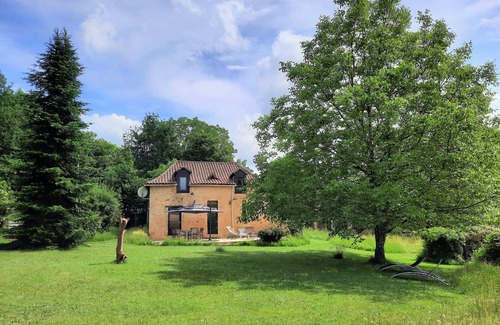Cendrieux Maison | Océan de verdure et de quiétude... Au coeur du Périgord.