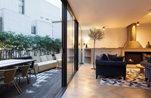 Bercy Maison | Un somptueux 2-BR/2BAavec Gouvernante & Services à Bastille