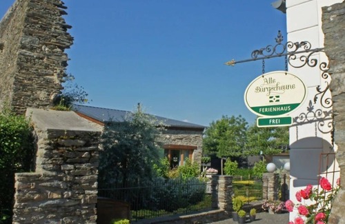 Morbach Maison | An unmistakable vacation in the shadow of Hunolstein Castle.