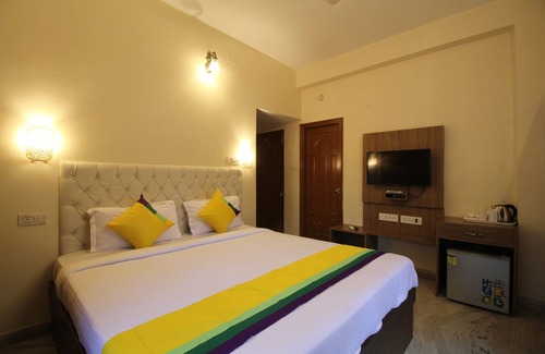 Salt Lake Maison | Anamitra Guest House