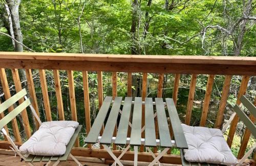Pleasant Bay Appartement | Ananda - Enchanted Forest Hideaway