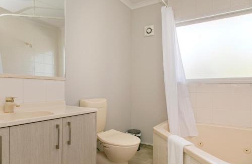 Two Mile Bay Hôtel | Anchorage Resort Taupo NZ
